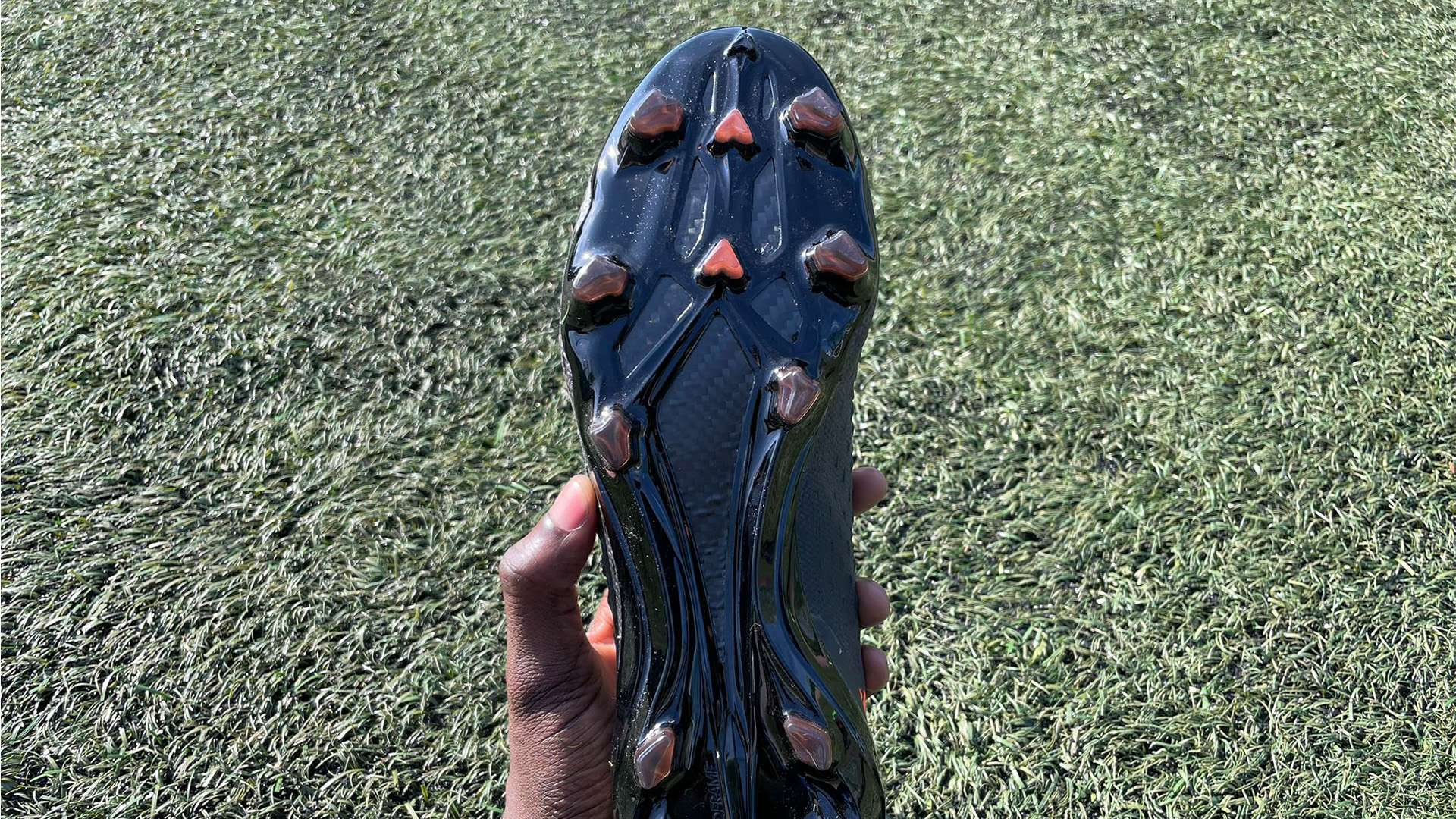 九游娱乐热门体育资讯：米切尔30+5闪耀，莫兰特伤退，骑士力克灰熊送四连败