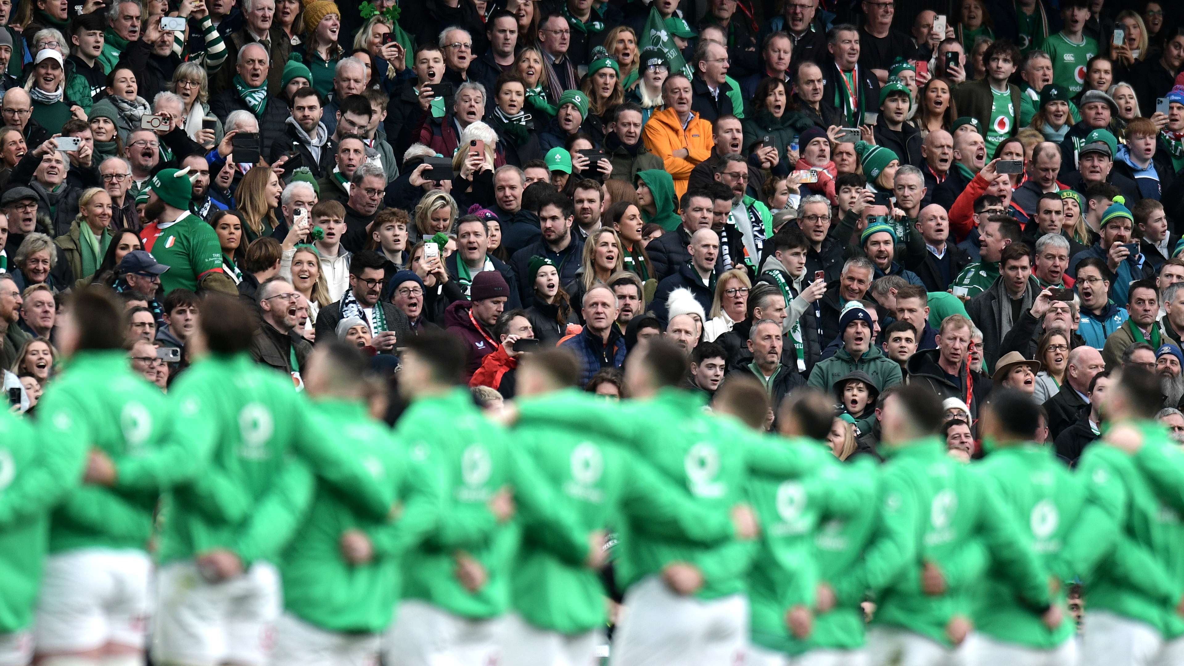 狼队后卫：蓝军阵容庞大有利有弊，管理方式成关键